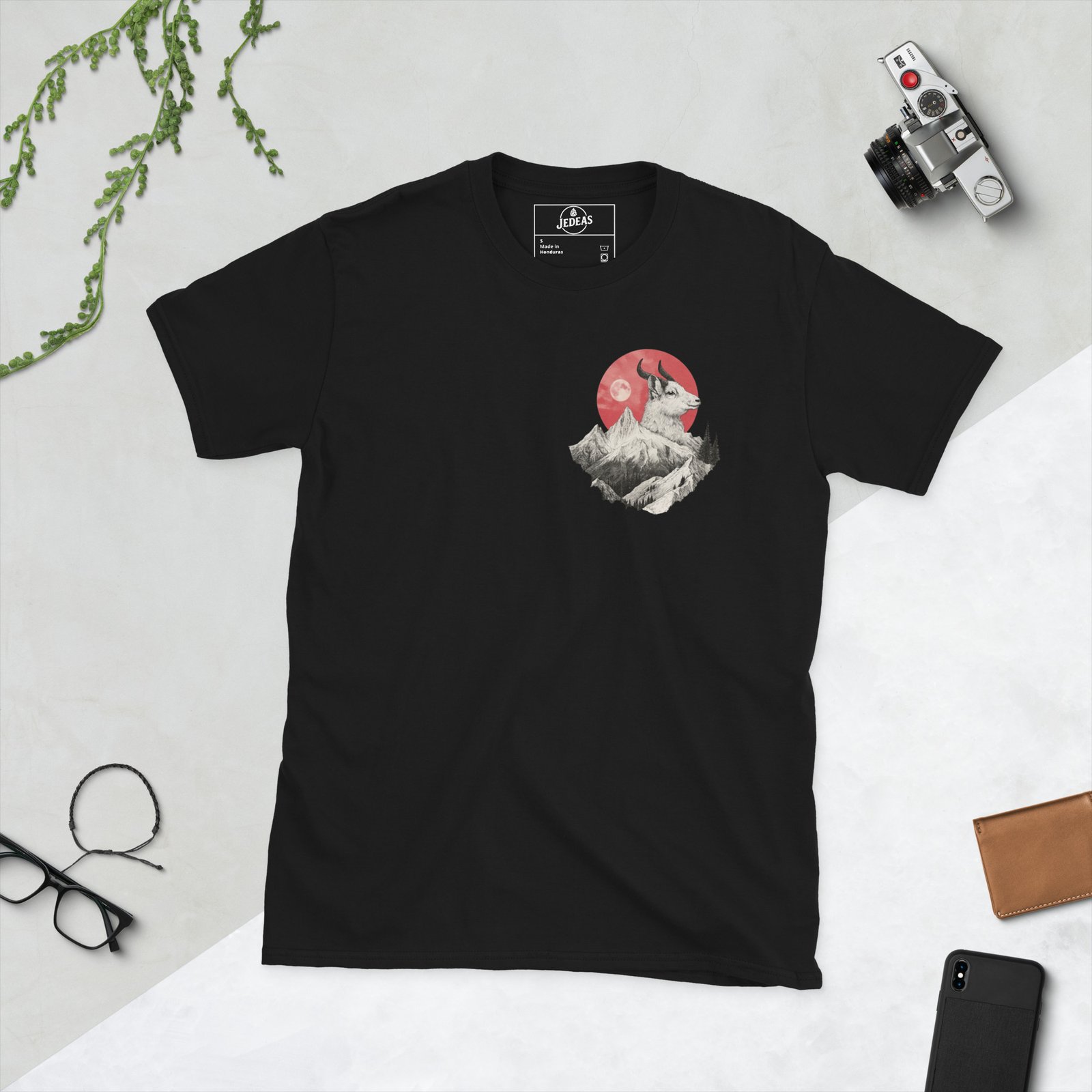 T-shirt unisex - mountain goat – Image 2